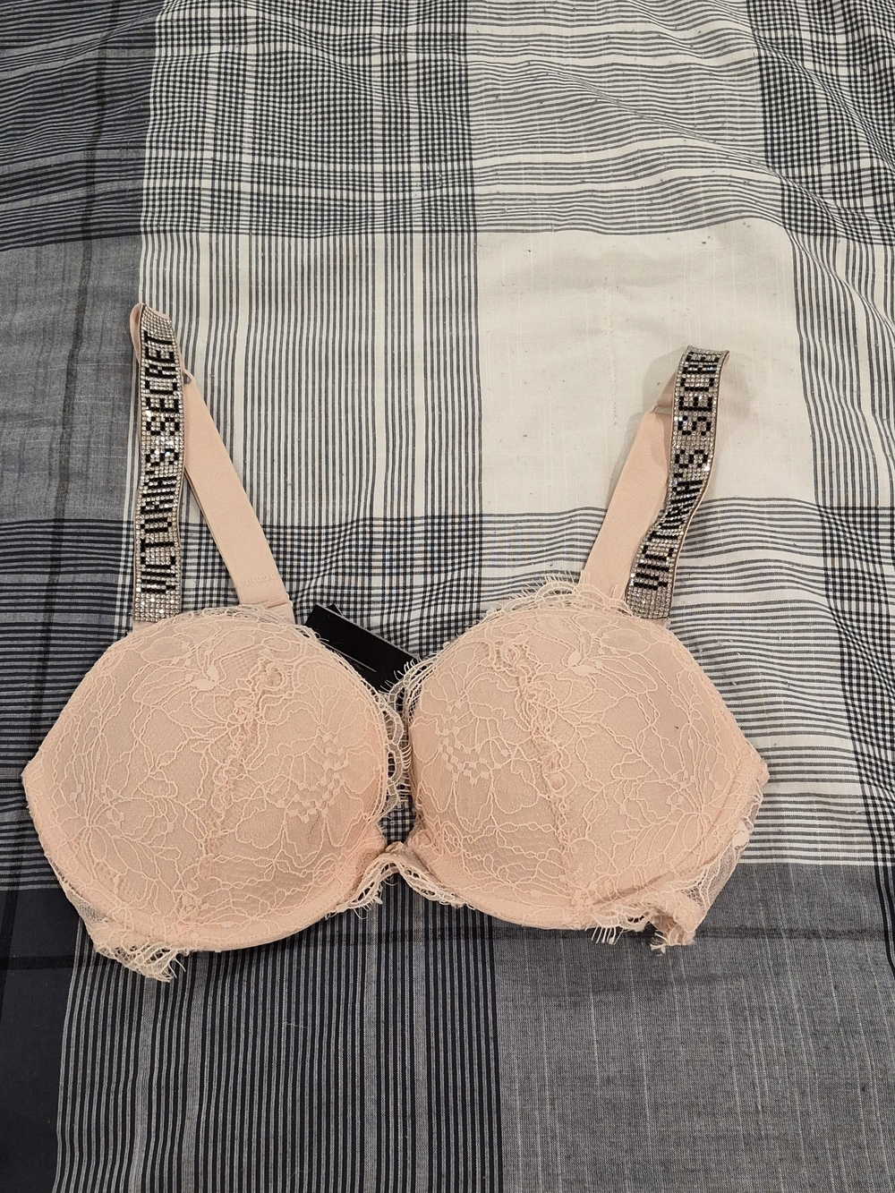 Victoria's Secret Very Sexy Pink Lace Push-Up Bra with Branded Straps Nwot